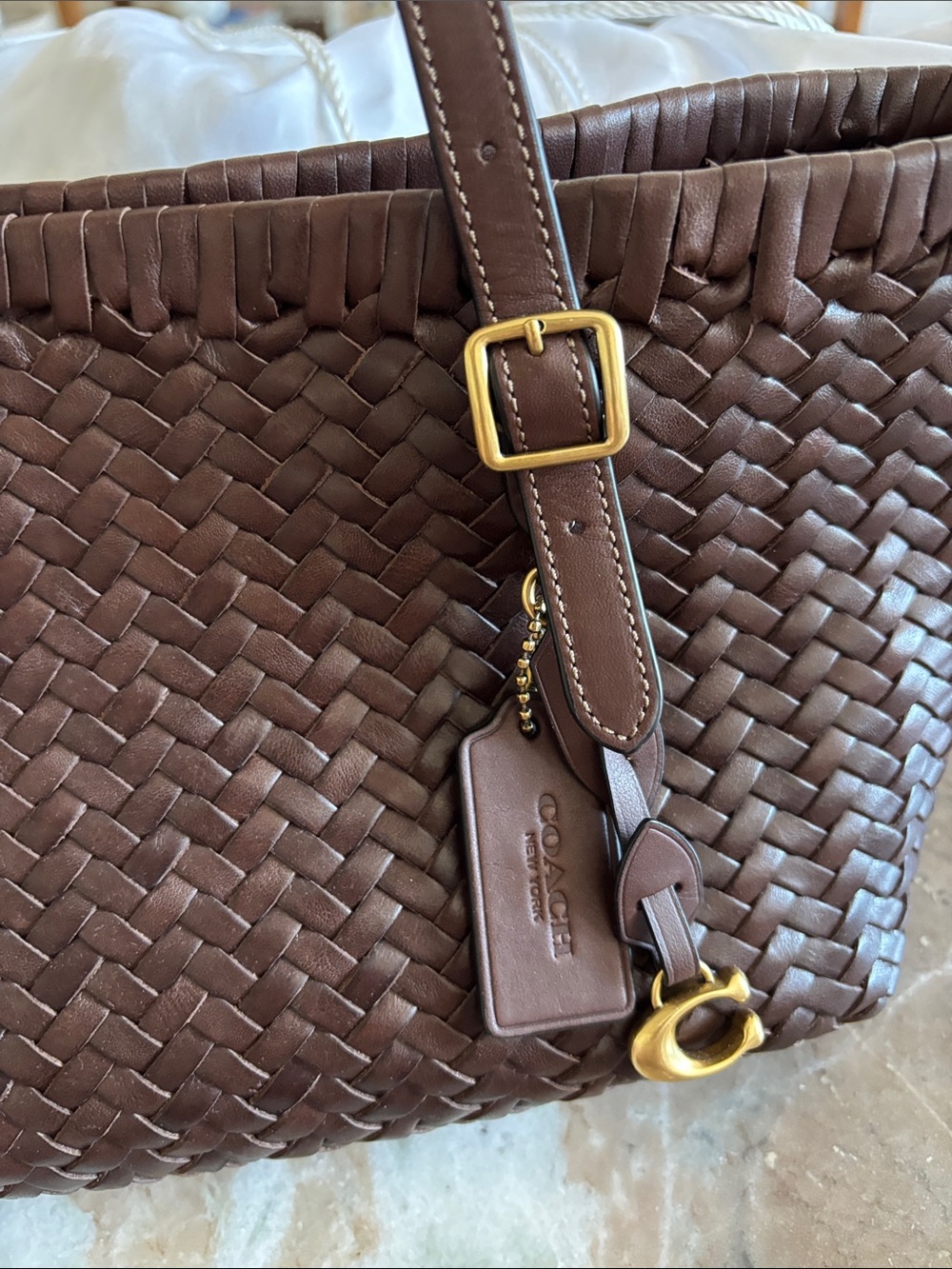 COACH Woven Swing Tote Bag – Maple / Chocolate Brown – Style CBF83 - Picture 3 of 7